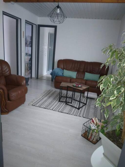Appartement Cosy Avec Terrasse Vaux-Sur-Seine Exterior foto